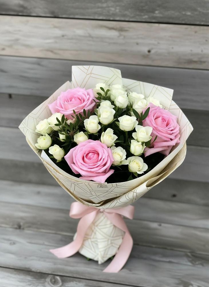 Букет цветов из: Розы в поселок Карьероуправления