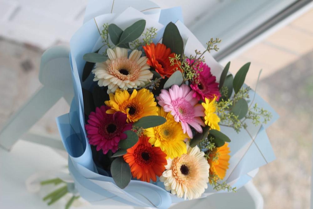 Букет цветов из: Герберы в поселок Карьероуправления