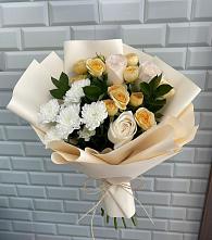 Букет цветов из:  Розы и Хризантемы в поселок Карьероуправления