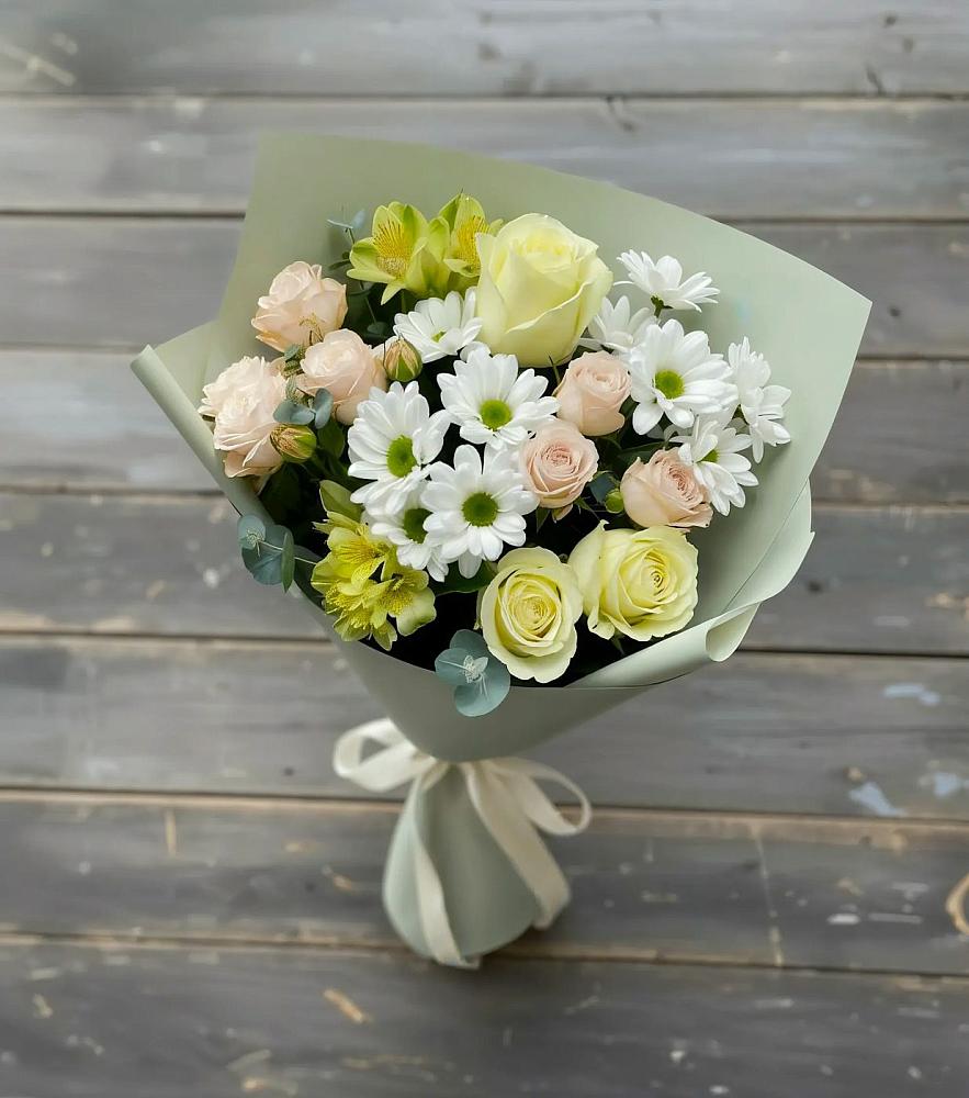 Букет цветов из: Альстромерии, Розы и Хризантемы в поселок Карьероуправления