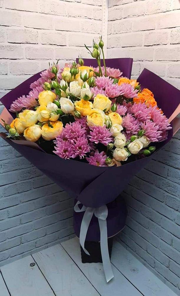 Букет цветов из: Хризантемы и Розы в поселок Карьероуправления
