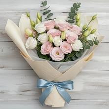 Букет цветов из:  Лизиантусы в поселок Карьероуправления