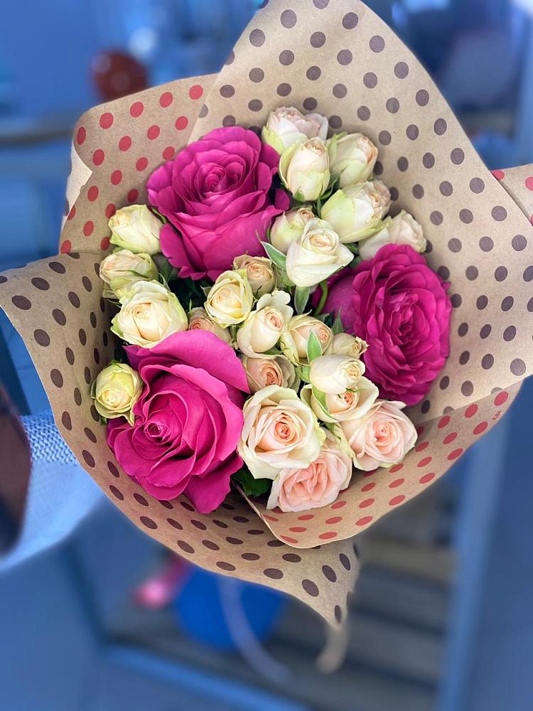 Букет цветов из: Розы в поселок Карьероуправления