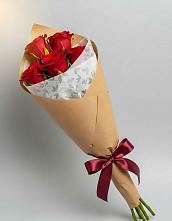 Букет цветов из:  Розы в поселок Карьероуправления