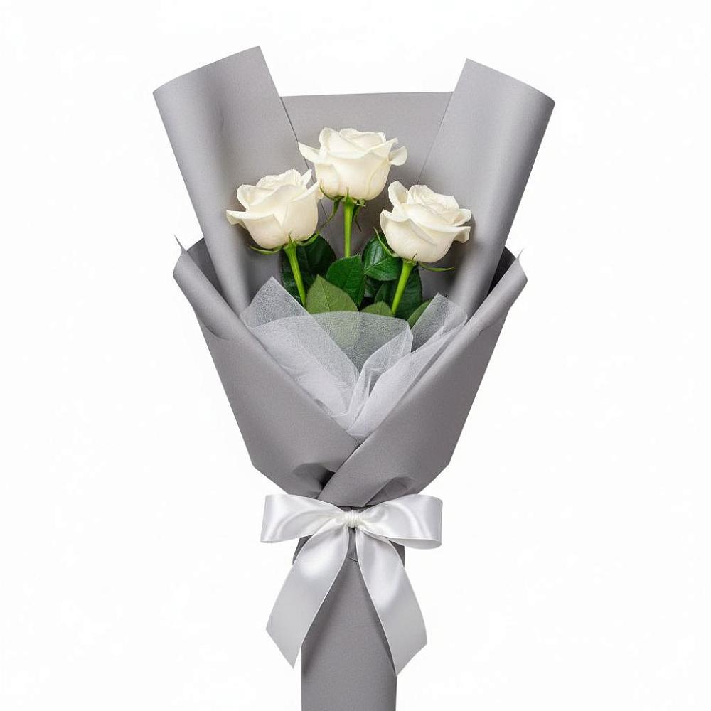 Букет 3 белые розы в поселок Карьероуправления
