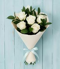 Букет цветов из:  Розы в поселок Карьероуправления