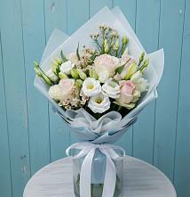 Букет цветов из:  Розы и Лизиантусы в поселок Карьероуправления