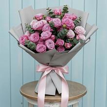 Букет цветов из:  Розы в поселок Карьероуправления